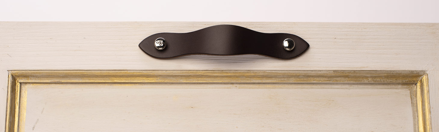 AMOR Leather Handles